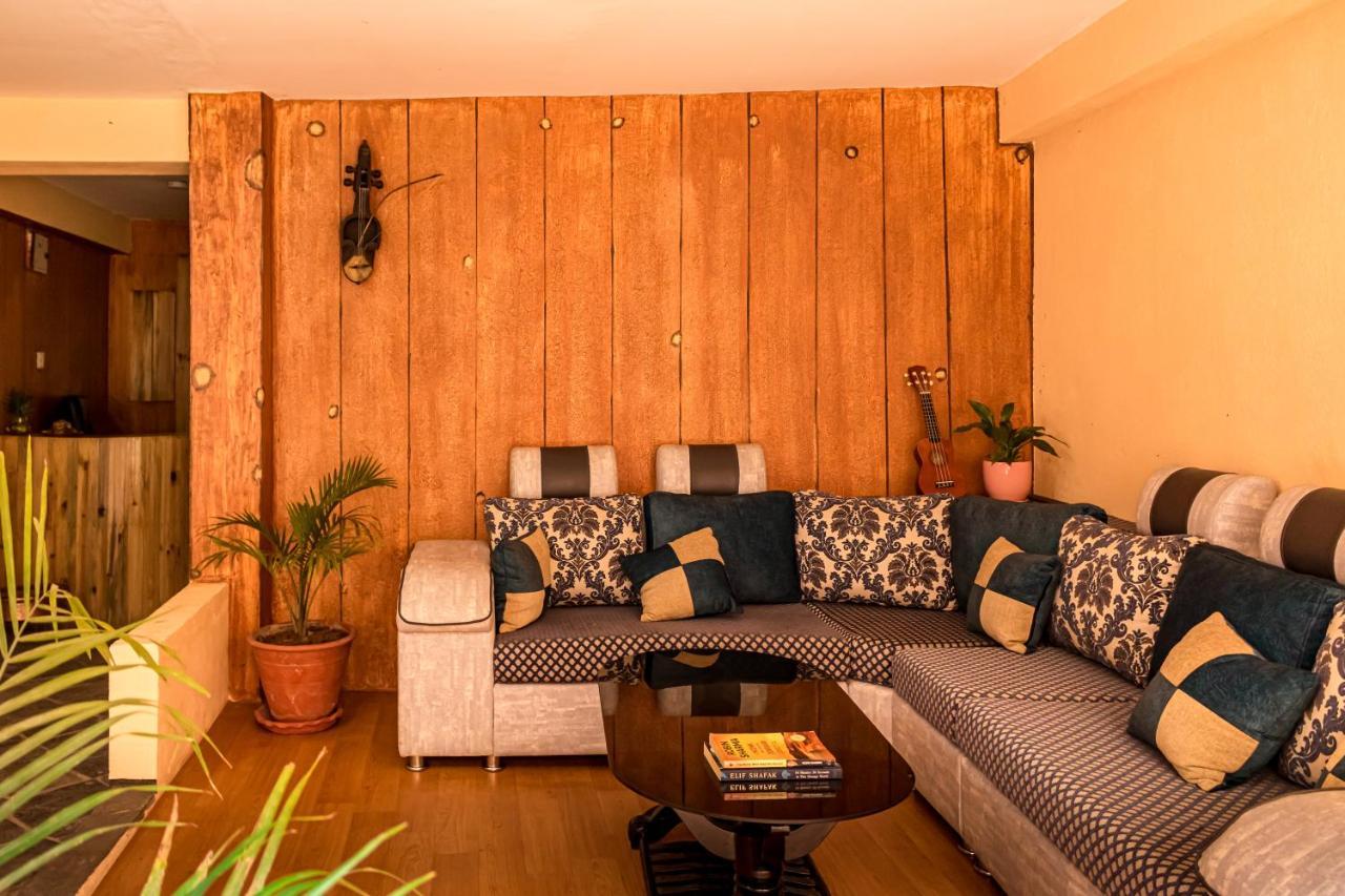 Eagle Nest Hotel Bhatgoan エクステリア 写真