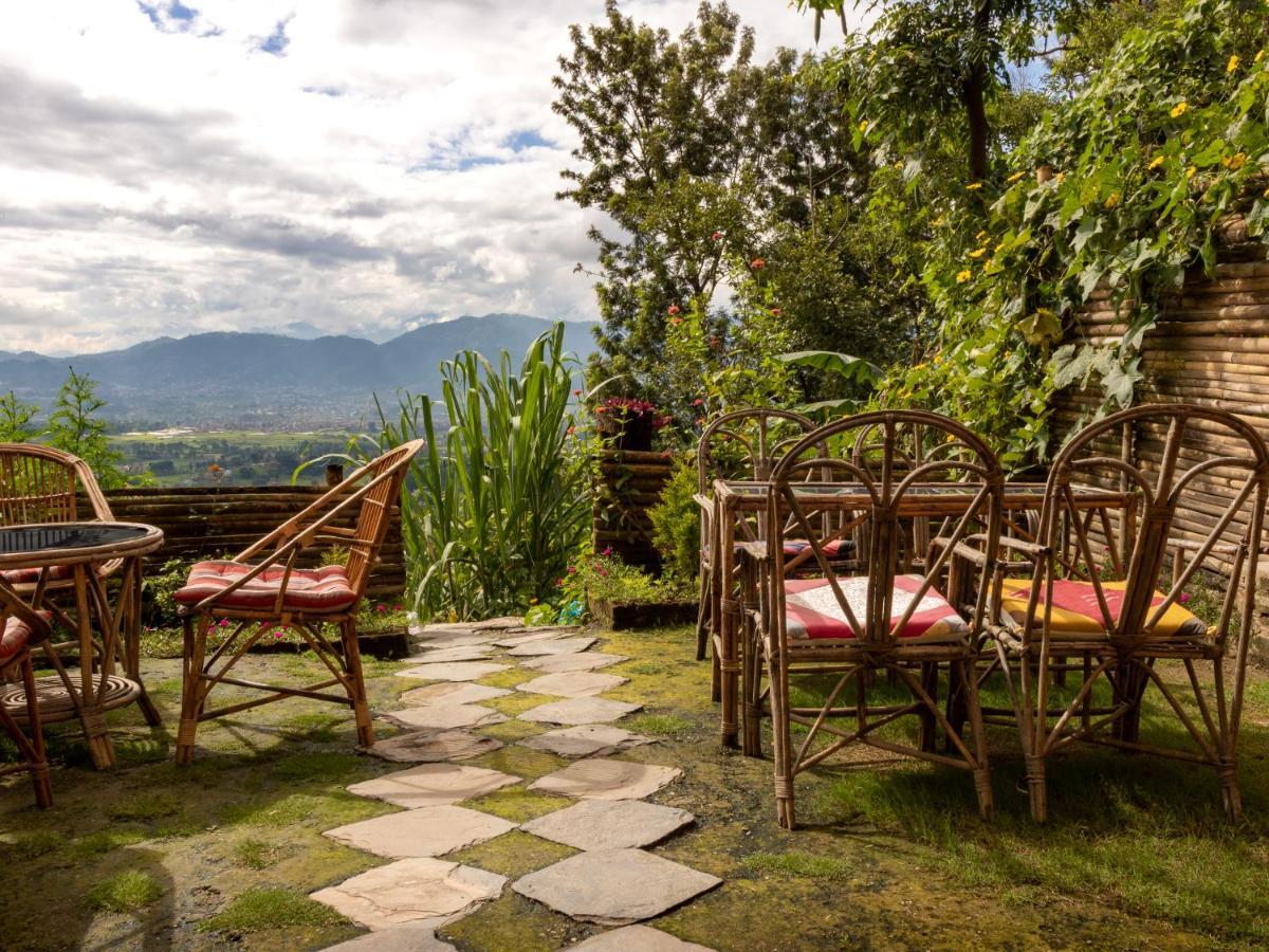 Eagle Nest Hotel Bhatgoan エクステリア 写真
