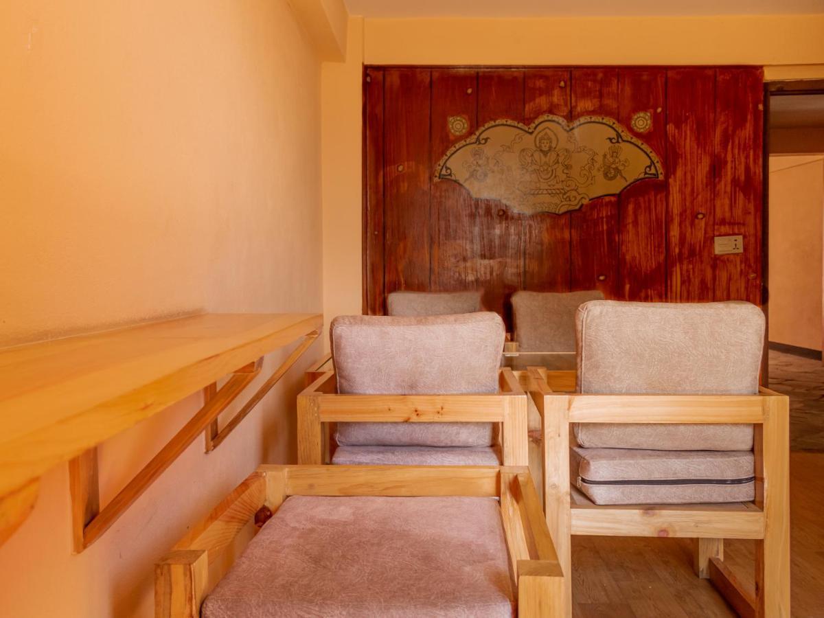 Eagle Nest Hotel Bhatgoan エクステリア 写真