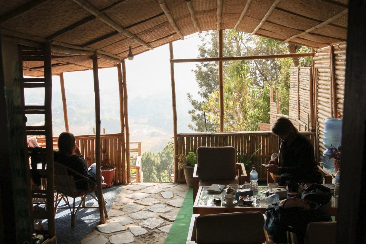 Eagle Nest Hotel Bhatgoan エクステリア 写真